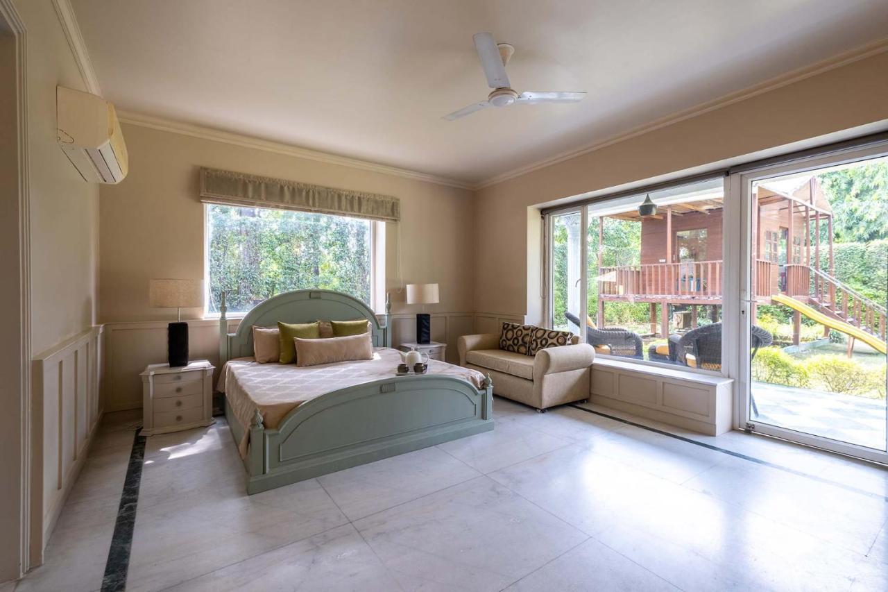 Stayvista At The Banyan Abode With Pool Table, Pet Friendly & Outdoor Pool Manesar Ngoại thất bức ảnh