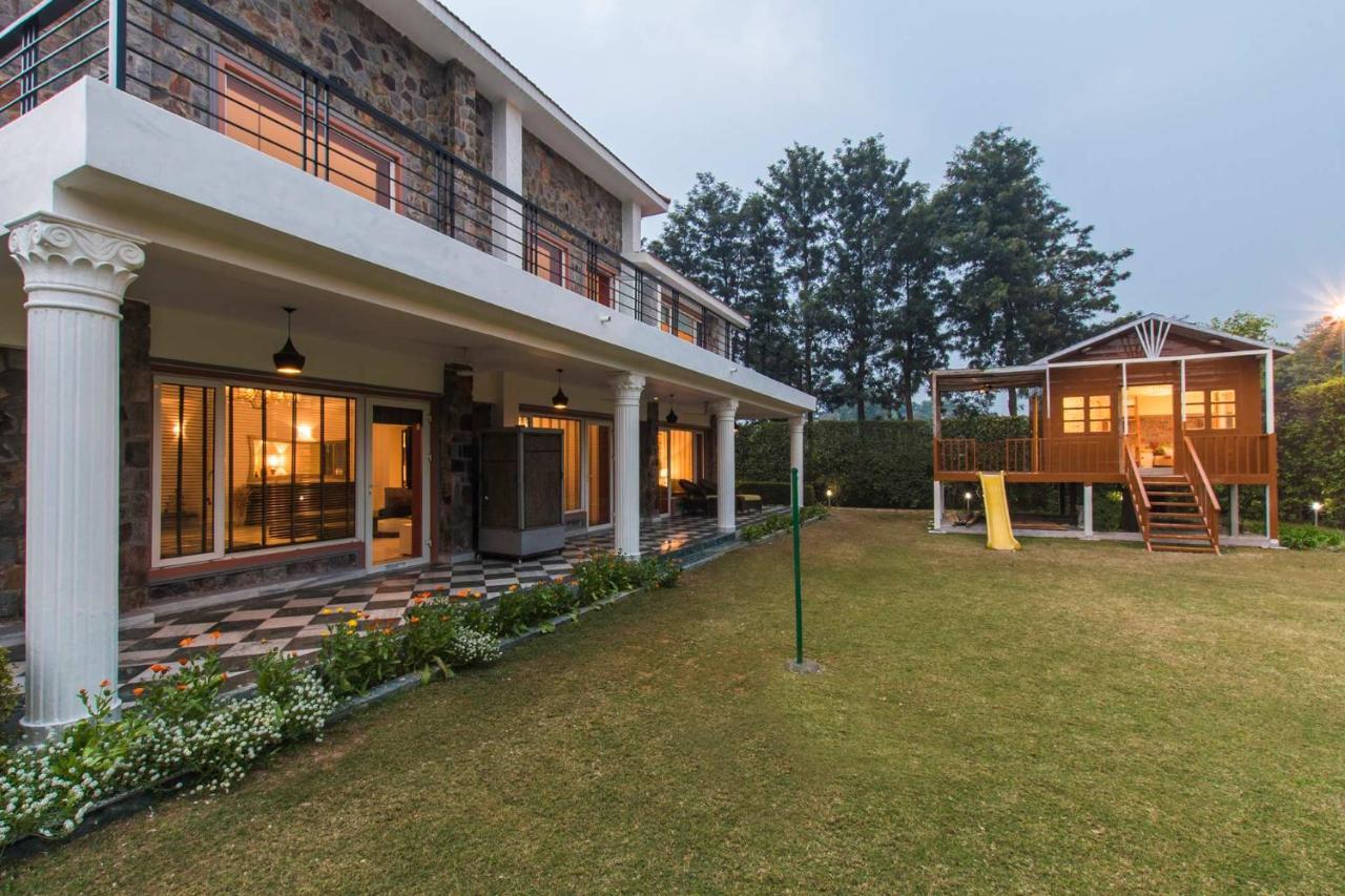 Stayvista At The Banyan Abode With Pool Table, Pet Friendly & Outdoor Pool Manesar Ngoại thất bức ảnh