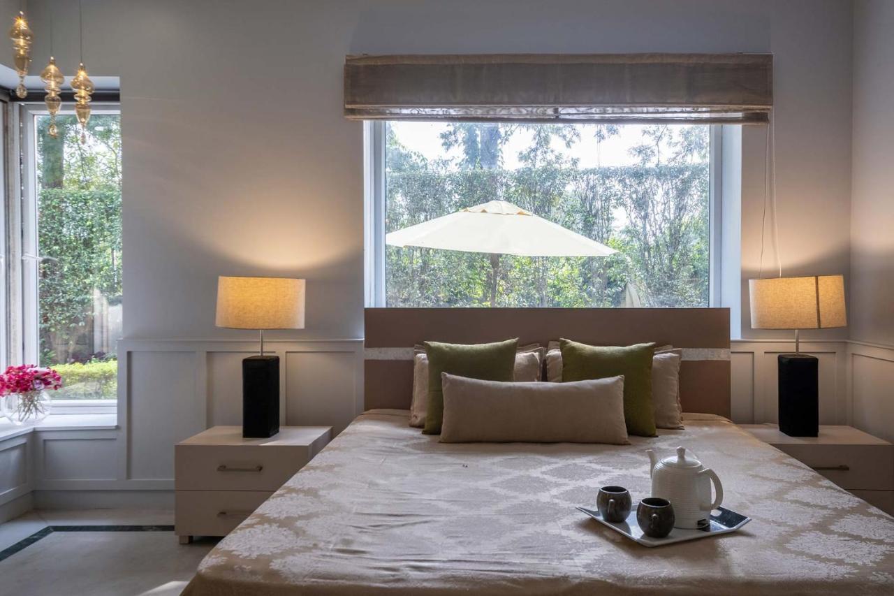 Stayvista At The Banyan Abode With Pool Table, Pet Friendly & Outdoor Pool Manesar Ngoại thất bức ảnh