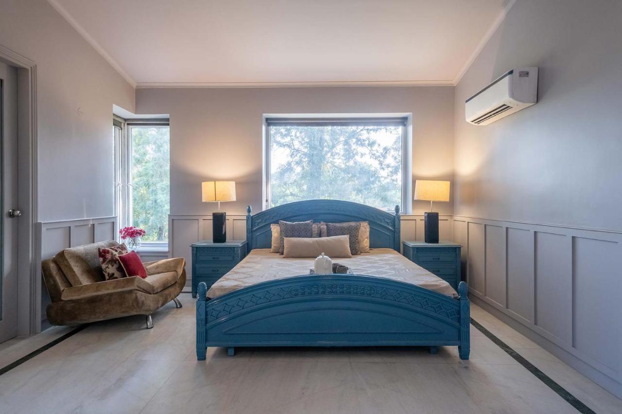 Stayvista At The Banyan Abode With Pool Table, Pet Friendly & Outdoor Pool Manesar Ngoại thất bức ảnh
