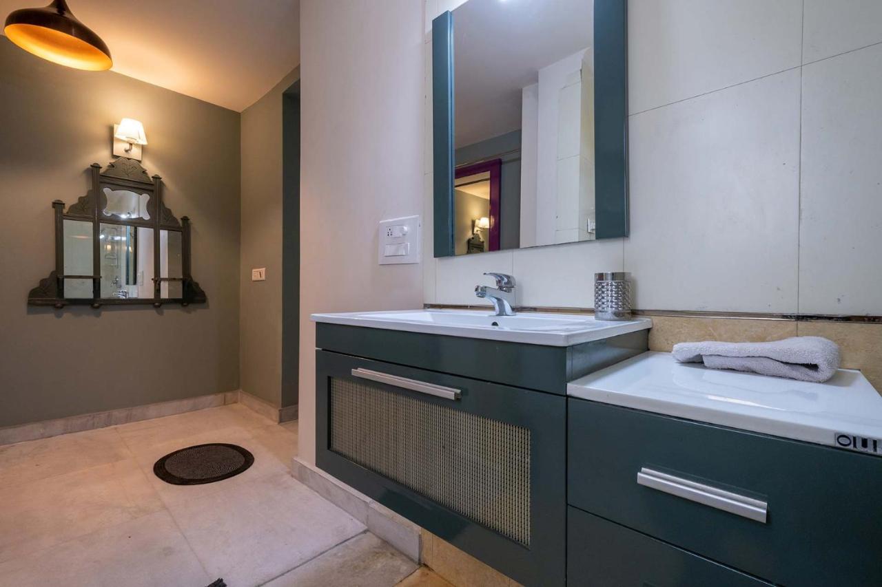 Stayvista At The Banyan Abode With Pool Table, Pet Friendly & Outdoor Pool Manesar Ngoại thất bức ảnh